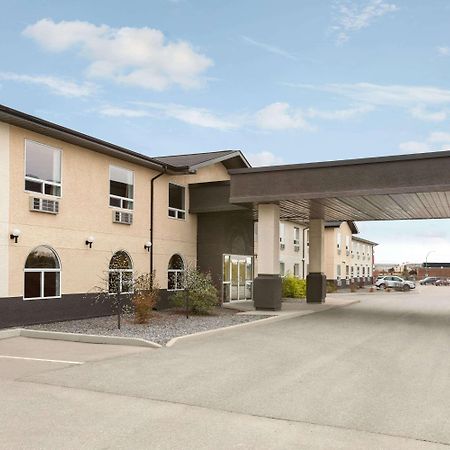 Days Inn & Suites By Wyndham Thompson Exterior foto